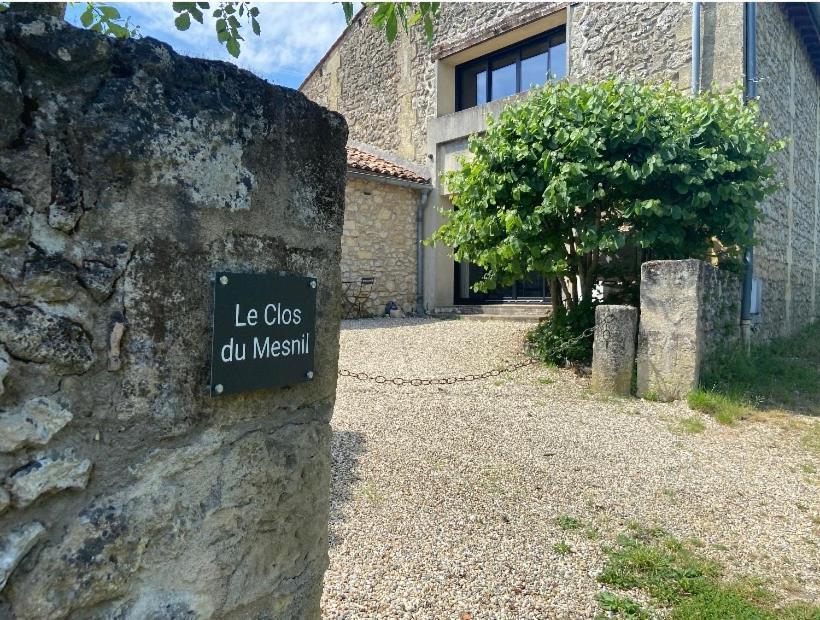 Le Tourne Le Clos Du Mesnil, Logement Totalement Independant מראה חיצוני תמונה