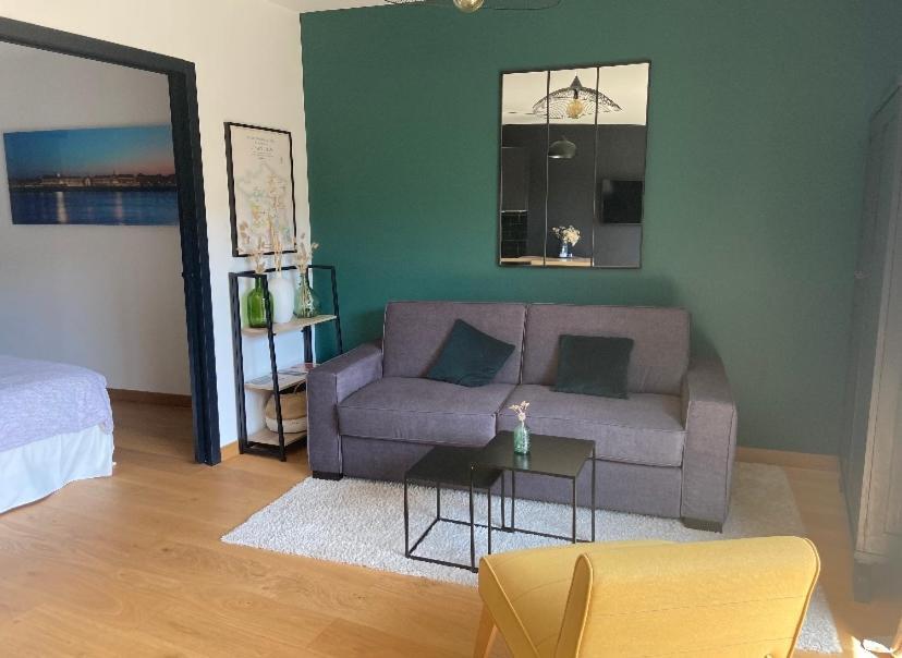 Le Tourne Le Clos Du Mesnil, Logement Totalement Independant מראה חיצוני תמונה
